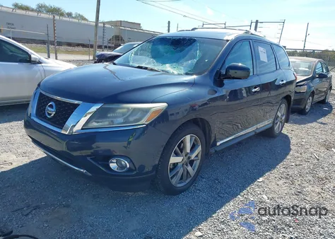 2015 Nissan Pathfinder Platinum z USA, uszkodzony, nr VIN 5N1AR2MN0FC696678